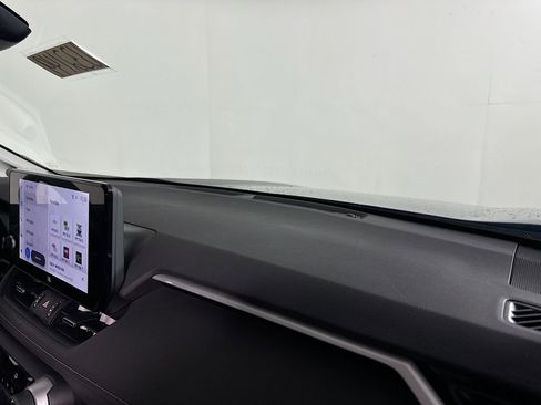 Used 2024 Toyota RAV4 Limited image 26