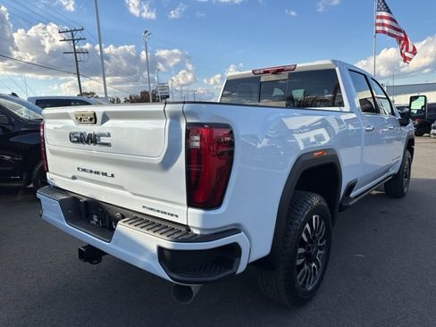 New 2026 GMC Sierra 2500 Denali Ultimate image 5