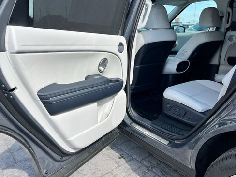 Certified 2026 Hyundai Palisade Calligraphy FWD image 17