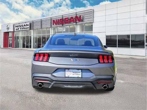 Used 2024 Ford Mustang Premium RWD image 5