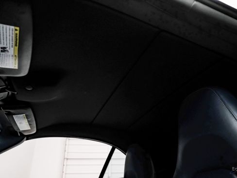 Used 2015 Porsche 911 Turbo S image 40