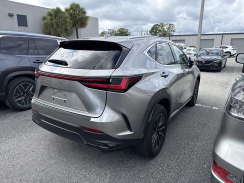 Used 2024 Lexus NX 250 FWD w/ Cold Area Package image 4