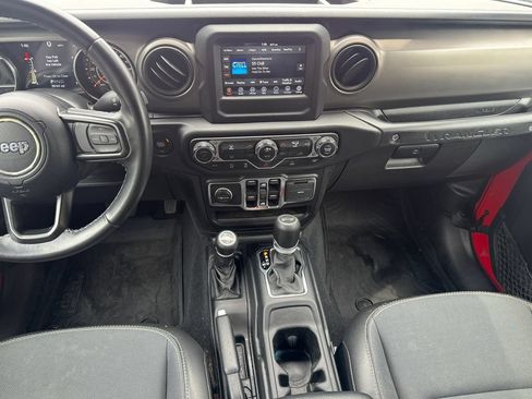 Used 2021 Jeep Wrangler Unlimited Sport AWD/4WD image 16