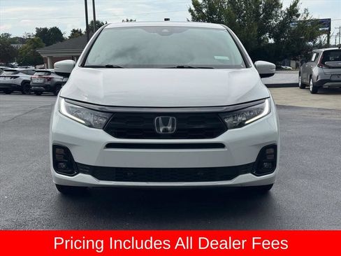 Used 2025 Honda Odyssey Elite image 8