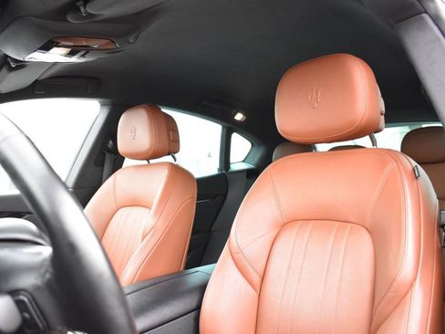 Used 2019 Maserati Levante AWD/4WD image 15