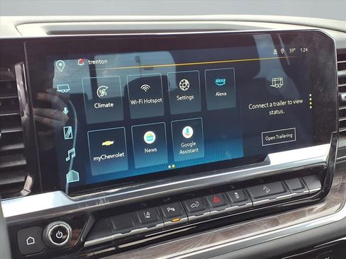 Used 2025 Chevrolet Silverado 2500 LTZ w/ LTZ Premium Package image 14