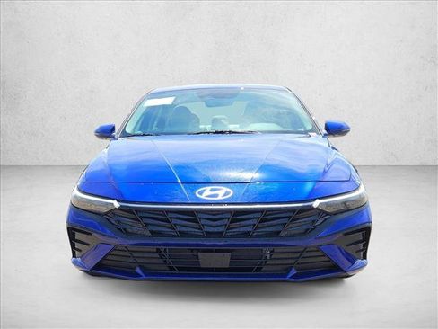 New 2026 Hyundai Elantra Limited FWD image 6