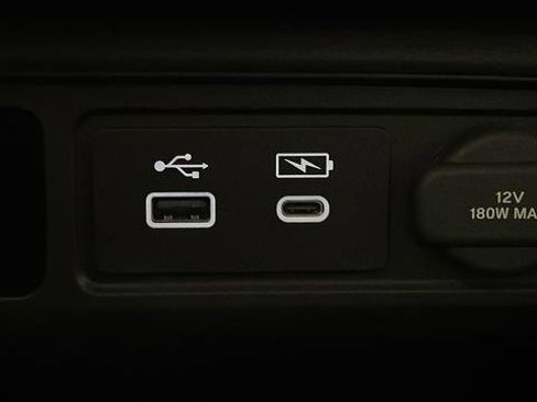 Used 2024 Honda Pilot Touring image 37