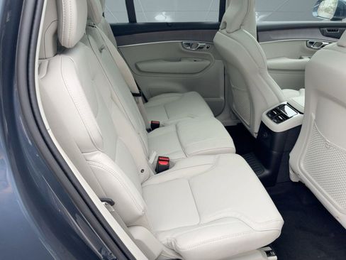 New 2026 Volvo XC90 T8 Ultra w/ Protection Package Premier AWD/4WD image 29