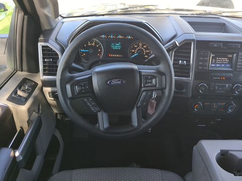 Used 2016 Ford F150 XLT image 16