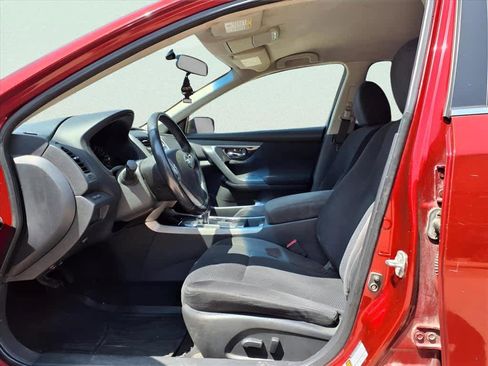 Used 2014 Nissan Altima 2.5 SV image 9