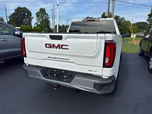 Used 2025 GMC Sierra 1500 SLT AWD/4WD image 5