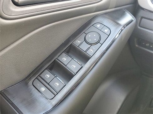 New 2025 Nissan Rogue S image 11