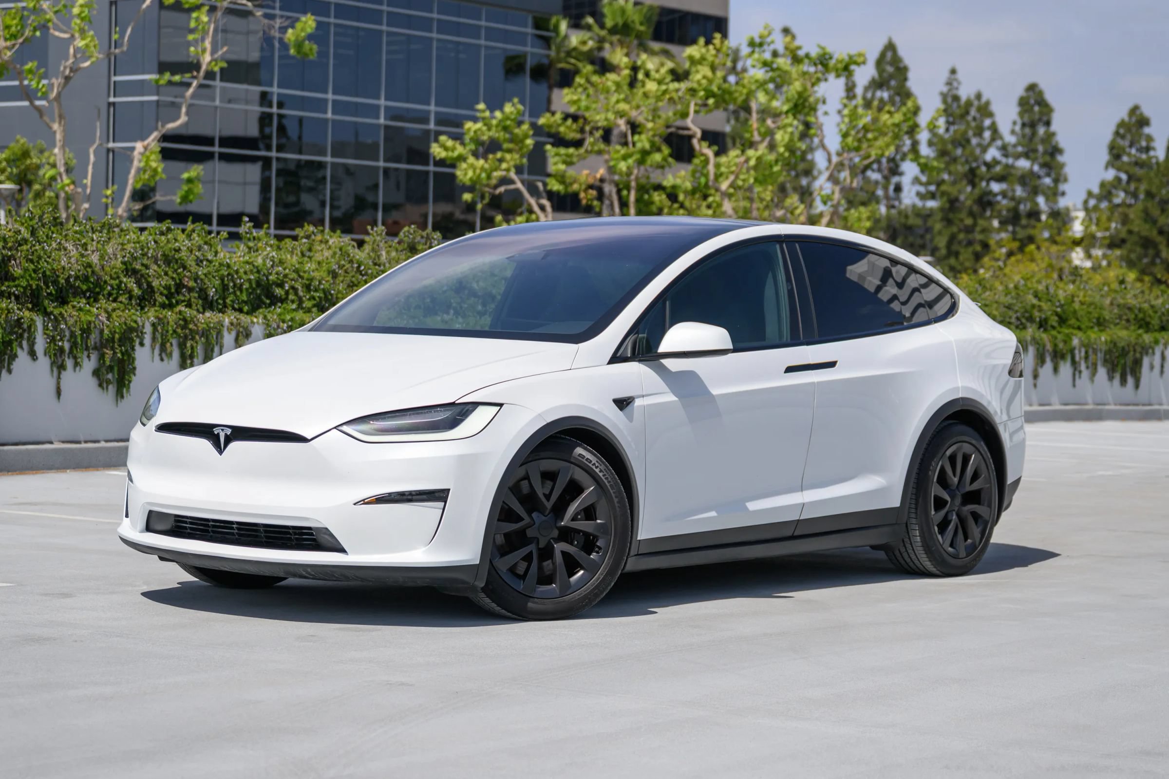 Used 2024 Tesla Model X AWD/4WD image 9