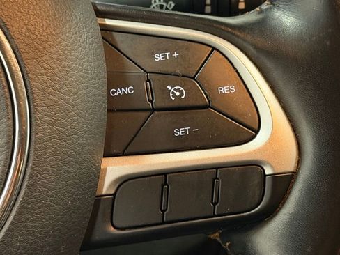 Used 2020 Jeep Compass Latitude w/ Cold Weather Group image 31