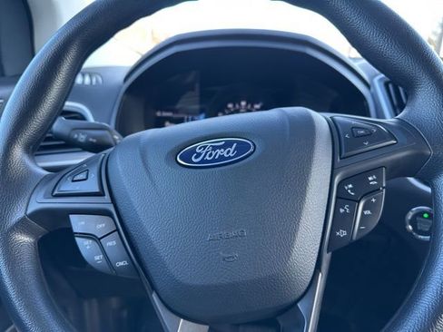 Used 2024 Ford Edge SE image 16