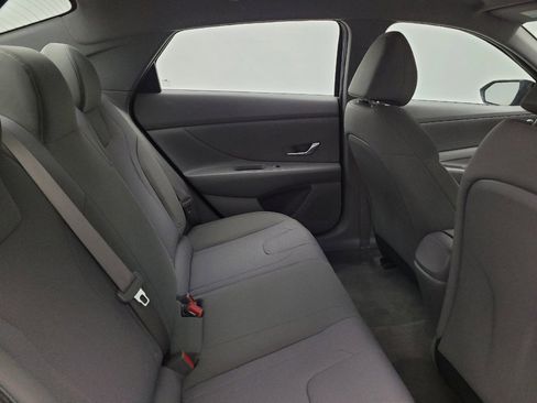 Used 2023 Hyundai Elantra SE w/ Cargo Package image 19