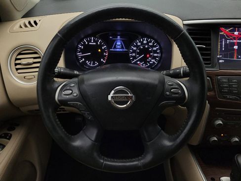 Used 2020 Nissan Pathfinder Platinum FWD image 22