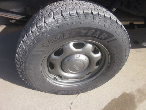 Used 2013 Ford F150 XL w/ Trailer Tow Pkg image 7