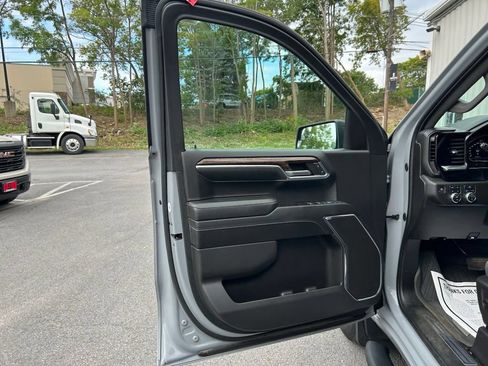 Certified 2024 GMC Sierra 1500 Elevation AWD/4WD image 16