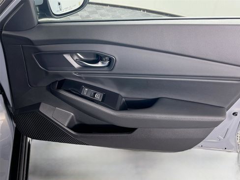 Used 2025 Honda Accord Touring image 32