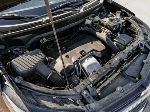 Used 2018 Chevrolet Equinox LT image 57