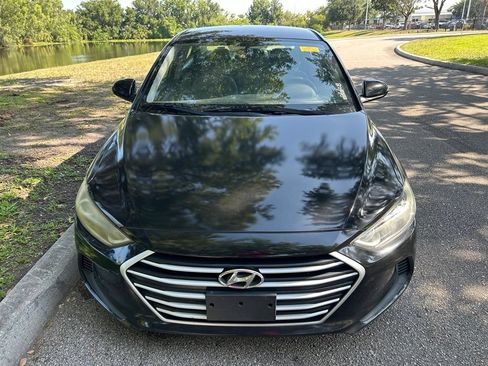 Used 2017 Hyundai Elantra SE FWD image 9