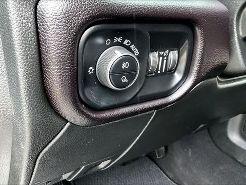 Used 2022 RAM 2500 Laramie AWD/4WD image 32