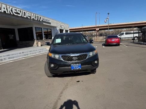 Used 2012 Kia Sorento FWD image 25