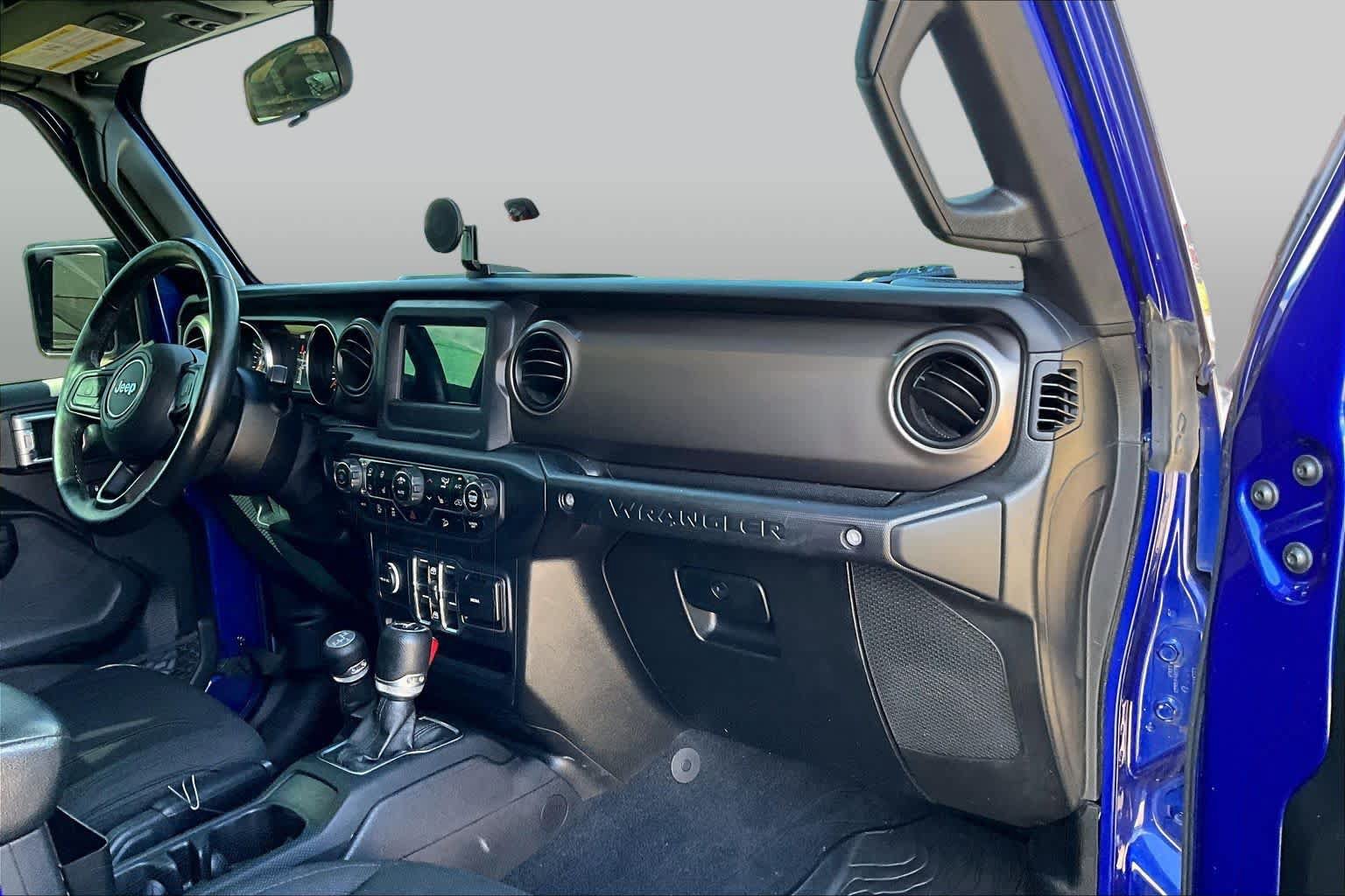 Used 2020 Jeep Wrangler Unlimited Sport S AWD/4WD image 17