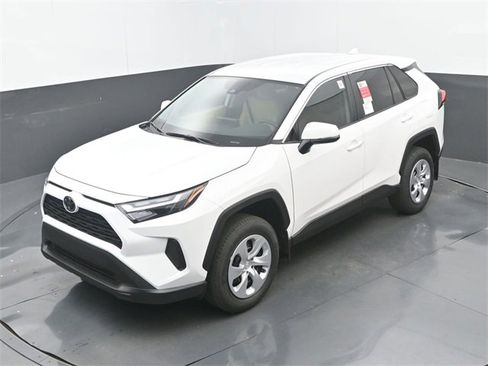 New 2025 Toyota RAV4 LE image 29
