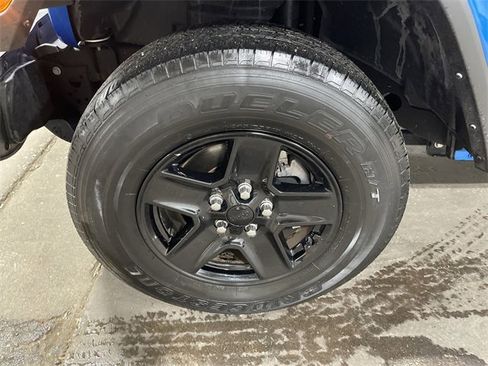 Used 2021 Jeep Gladiator Sport image 22