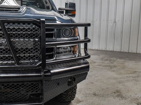 Used 2019 Chevrolet Silverado 3500 High Country w/ Duramax Plus Package image 46