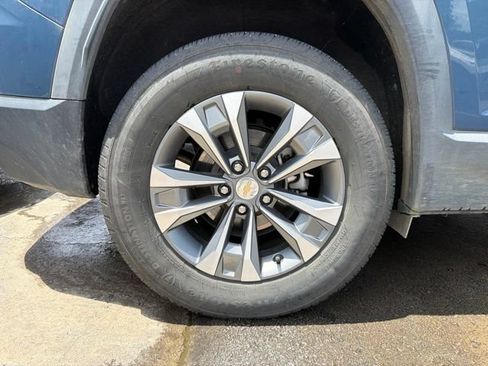 Used 2025 Chevrolet Equinox LT w/ Safety and Technology Package FWD image 29