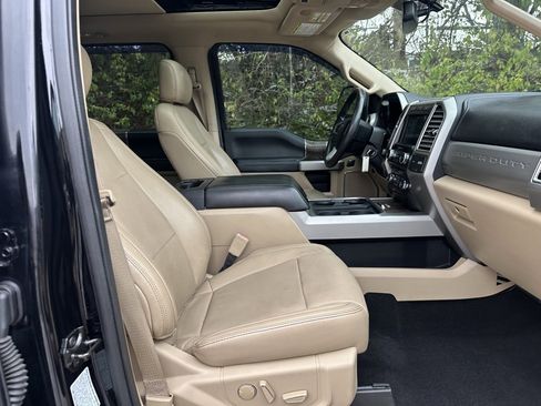 Used 2017 Ford F350 Lariat w/ Lariat Value Package image 14