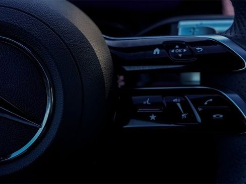 Used 2022 Mercedes-Benz EQS 580 4MATIC Sedan image 13