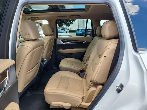 Certified 2023 Cadillac XT6 Premium Luxury w/ Platinum Package AWD/4WD image 10
