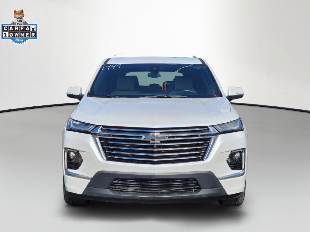 Used 2023 Chevrolet Traverse Premier FWD image 2
