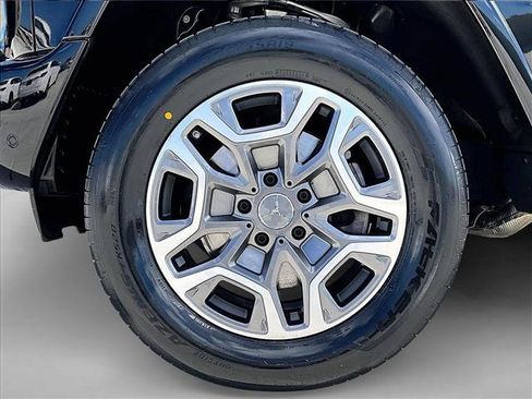 Used 2025 Mercedes-Benz G 550 G 550 image 10