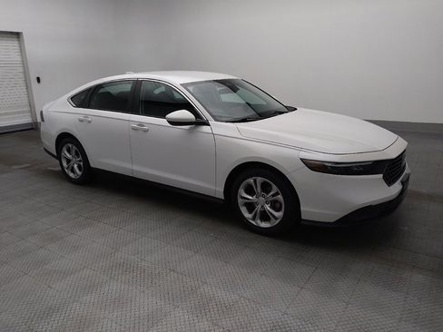 Used 2023 Honda Accord LX image 11