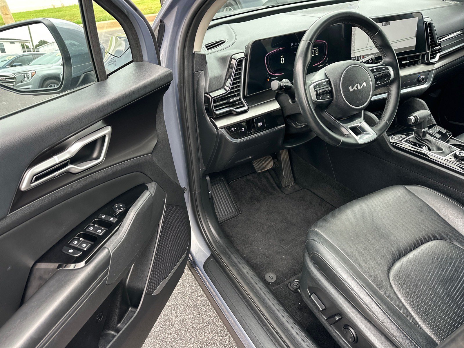 Certified 2024 Kia Sportage EX FWD image 7