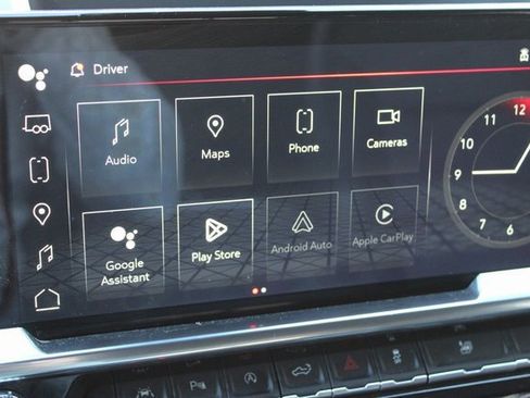 Used 2024 GMC Sierra 1500 Elevation w/ Elevation Premium Package image 8