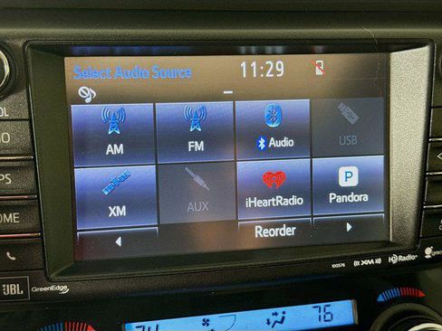 Used 2016 Toyota RAV4 Limited image 15