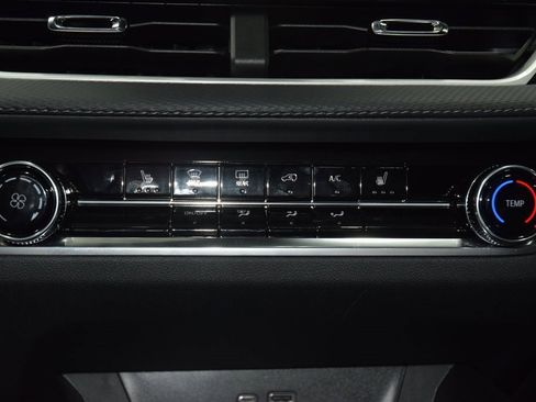 New 2026 Chevrolet Equinox LT image 30