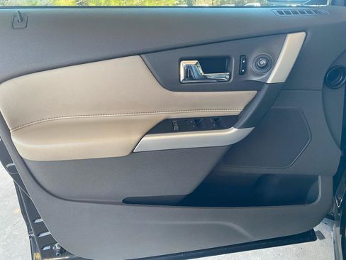 Used 2013 Ford Edge SEL FWD image 9