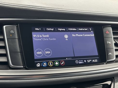 Used 2023 Buick Enclave Essence image 23