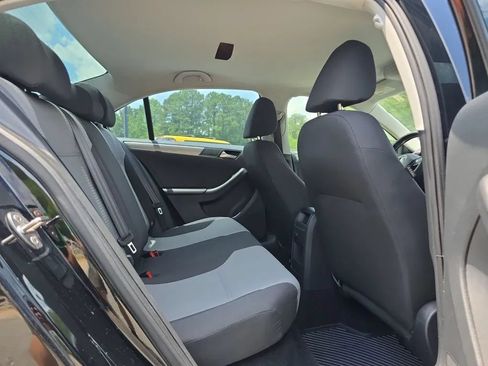 Used 2017 Volkswagen Jetta S FWD image 33