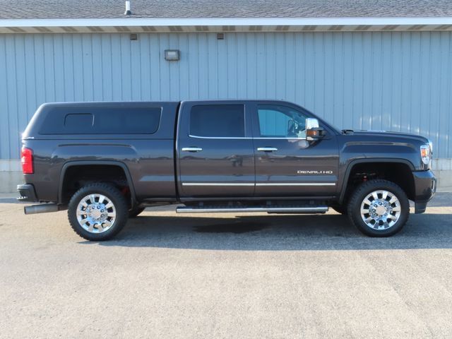 Used 2016 GMC Sierra 2500 Denali w/ Duramax Plus Package AWD/4WD image 2
