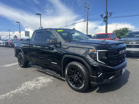 Used 2025 GMC Sierra 1500 Elevation AWD/4WD image 12
