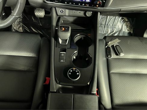 Certified 2023 Nissan Rogue SV w/ SV Premium B Package AWD/4WD image 13